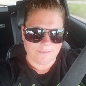 Meet your Posher, Candice